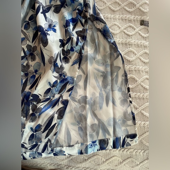 DKNY Floral Blue and White Belted Sleeveless Dress Women’s Size 2 - Picture 12 of 14